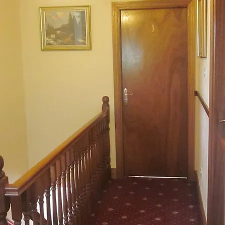 Bed & Breakfast Devanes 3*